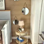 Cosy Au Pied De La Cathedrale 아파트 *