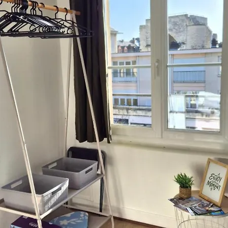 Studio Cosy 50M De La Cathedrale, Ideal Aeroport *